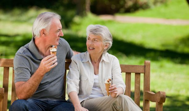El truco de la abuela para disfrutar del helado sin que se te congele el cerebro