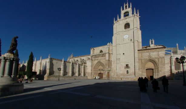 ¿Cuáles son los edificios más antiguos de Palencia?