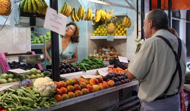 La inflación se estabiliza en el 2,7% en agosto, pero preocupa la subyacente, que vuelve a subir