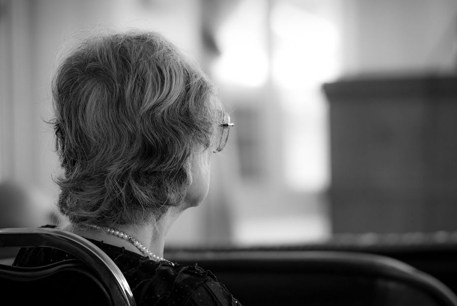 10 medidas urgentes para frenar el problema de la soledad no deseada: "Afecta a 1 de 5 españoles"