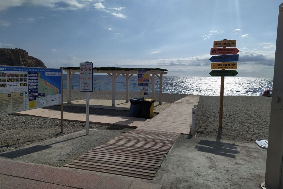 Lista de playas accesibles en la provincia de Granada en 2025. Junta de Andalucía Lista de playas accesibles en la provincia de Granada en 2025. Junta de Andalucía