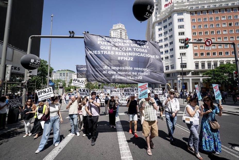 EuropaPress 6799562 varias personas manifestacion convocada movimiento j2 14 junio 2025 madrid