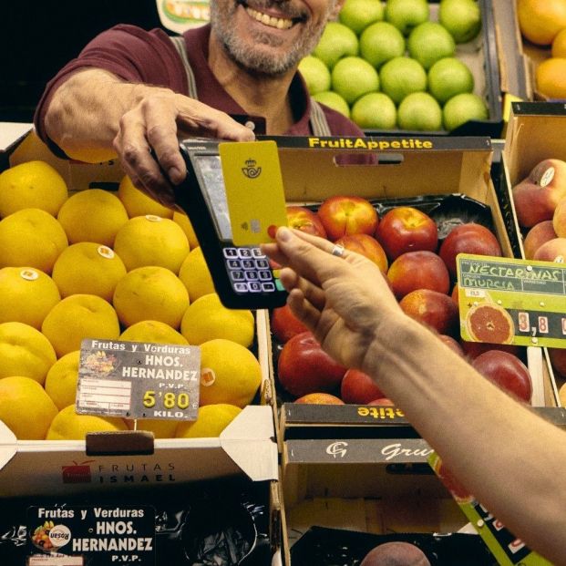 EuropaPress 6802723 pago tarjeta correos prepago