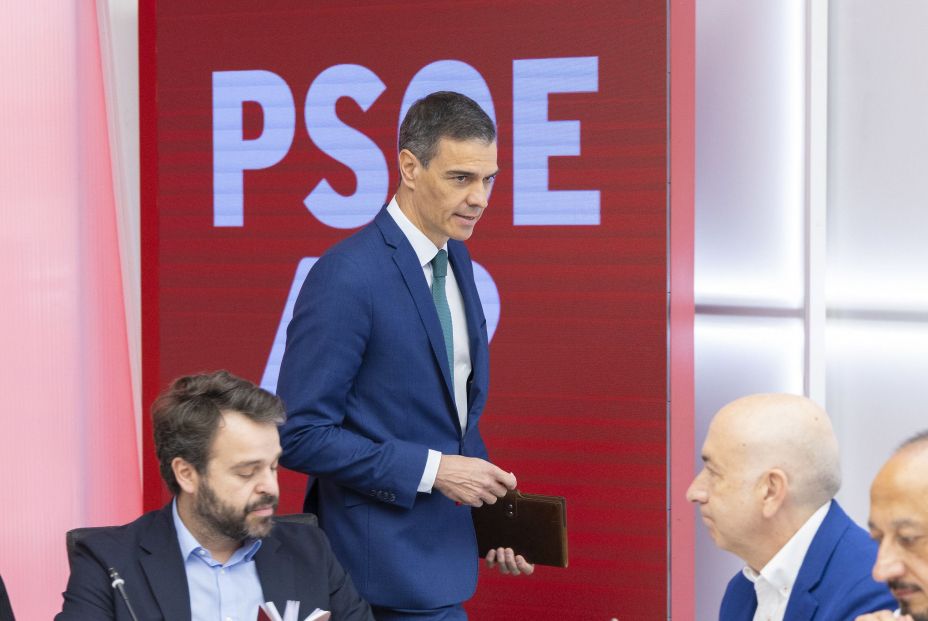 Las medidas de Sánchez en plena crisis por los escándalos de corrupción: ni elecciones ni dimisión Las medidas de Sánchez en plena crisis por los escándalos de corrupción: ni elecciones ni dimisión