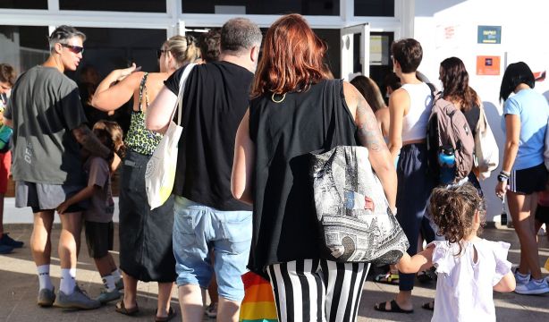 La Justicia no espera al Gobierno y empieza a reconocer el plus de maternidad a padres jubilados