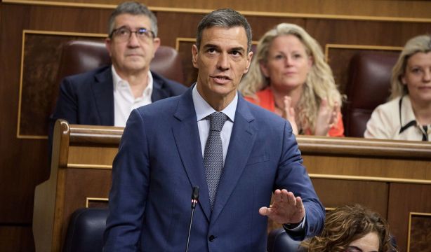 Máxima tensión en el Congreso: gritos de dimisión a Sánchez, Abascal habla y se va, Díaz se borra...