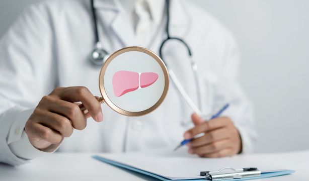 ¿Cuáles son las principales causas del cáncer de hígado en España?