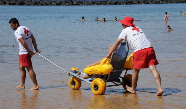 Playas de España con servicio de baño adaptado de Cruz Roja en 2025