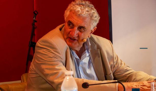 Romay: "Lo único que nos diferencia de los jóvenes es que peinamos canas"