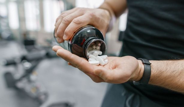 Alertan sobre los riesgos de los suplementos nutricionales sin control médico