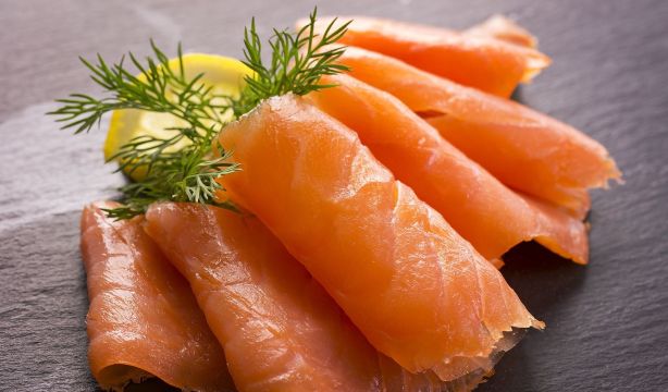 El truco para preparar salmón ahumado en casa