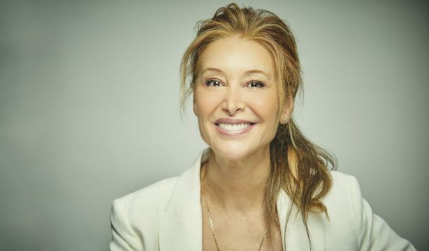 Teresa Viejo reivindica en Avilés 'El poder de reinventarse' de los sénior