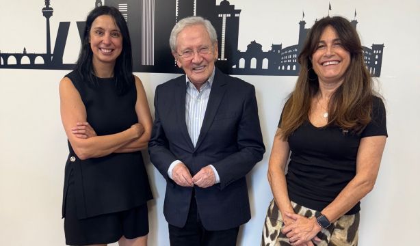 La Cátedra de Innovación Social de la Universidad de Murcia y 65YMÁS, unidos por los sénior