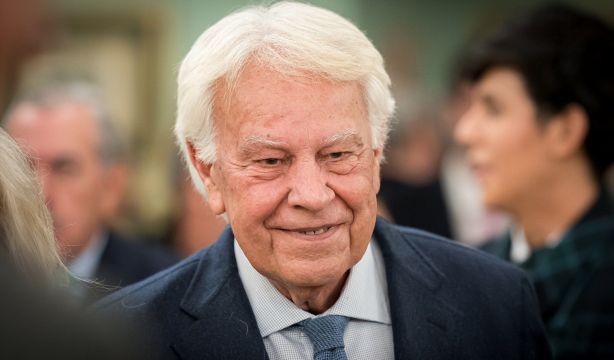 Felipe González amenaza con no votar al PSOE "si se consolida" la ley de amnistía