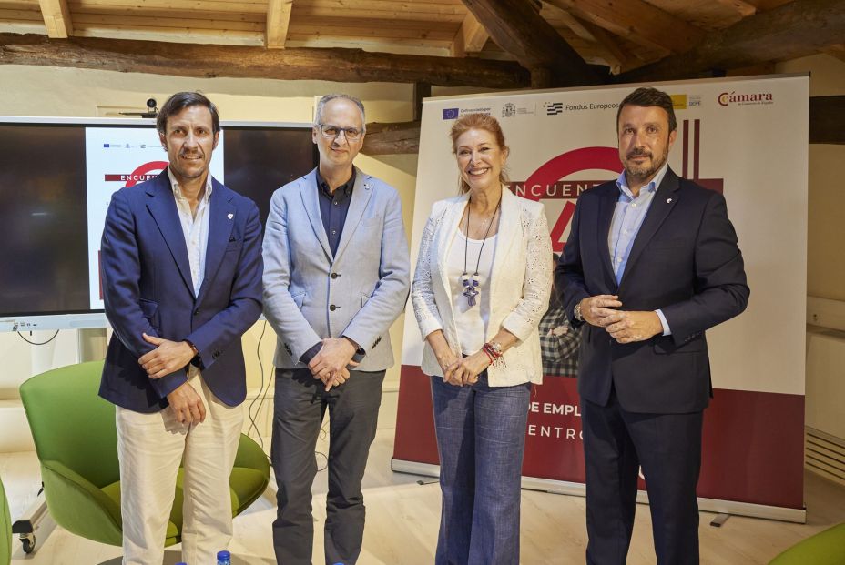 Cámara de Comercio de Avilés, a los sénior: "Las empresas no pueden prescindir de vuestro talento"