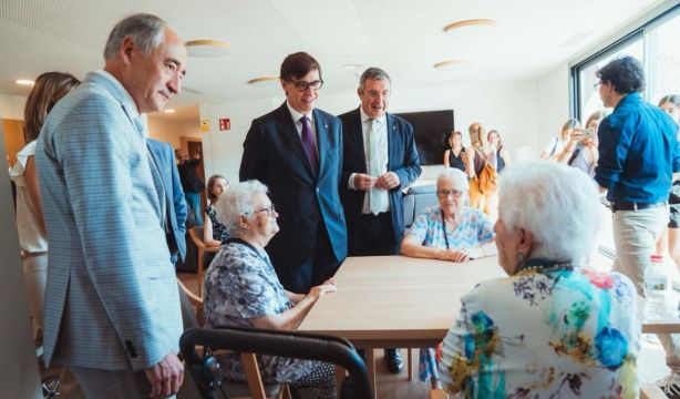 Salvador Illa reconoce la necesidad de contar con más plazas en residencias de mayores en Cataluña