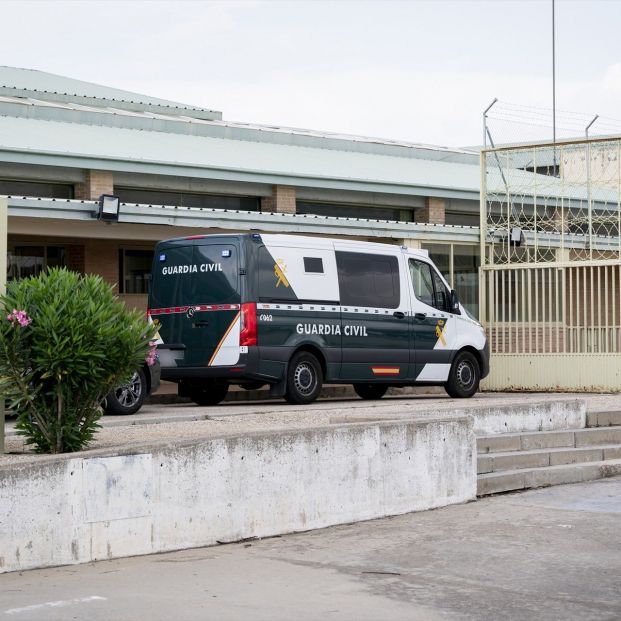 EuropaPress 6832680 furgon policial va exsecretario organizacion psoe santos cerdan llegada