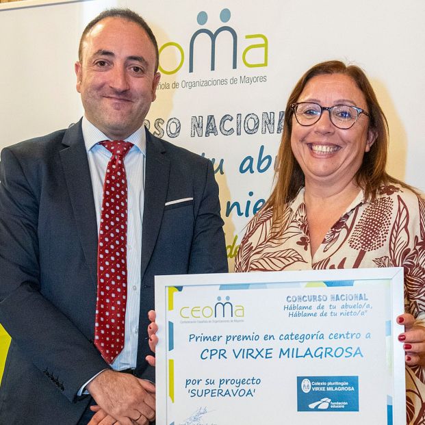 Abuelos reivindican su papel en la educación de los nietos: "No queremos ayudar sólo a conciliar" (CEOMA)