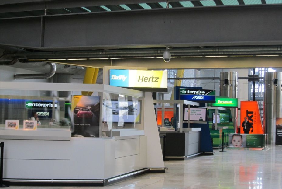 EuropaPress 1302152 mostradores empresas alquiler coches aeropuerto barajas EuropaPress 1302152 mostradores empresas alquiler coches aeropuerto barajas
