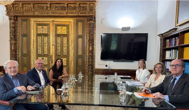 El Defensor del Pueblo se reúne con 65YMÁS