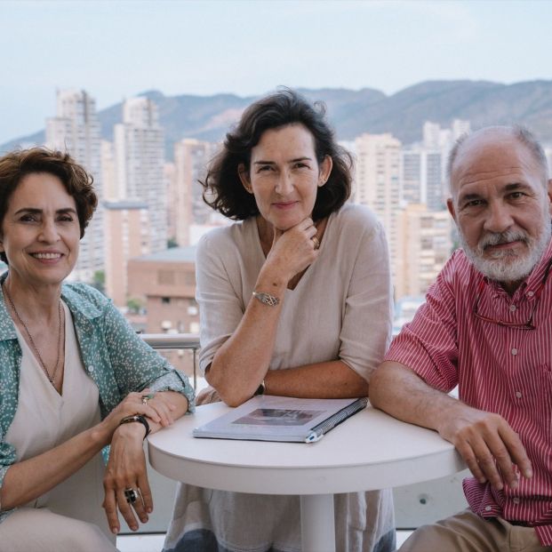 EuropaPress 6822219 primera imagen rodaje despues kim izquierda derecha adriana ozores angeles EuropaPress 6822219 primera imagen rodaje despues kim izquierda derecha adriana ozores angeles