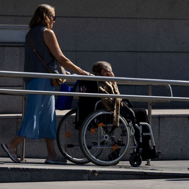 Andalucía: la dependencia suma 1.500 prestaciones, alcanza 456.000 y la espera baja a 570 días Andalucía: la dependencia suma 1.500 prestaciones, alcanza 456.000 y la espera baja a 570 días