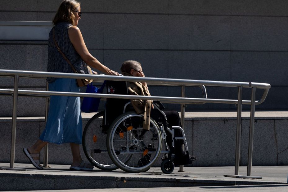 La FED tilda de "carta a los Reyes Magos" la reforma de la Ley de Dependencia