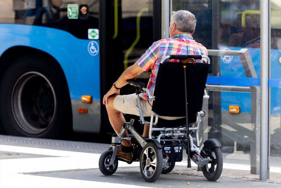 Las 101 preguntas más frecuentes sobre la Ley de Dependencia Las 101 preguntas más frecuentes sobre la Ley de Dependencia