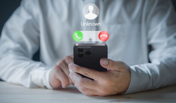 ¿Recibes muchas llamadas desde números desconocidos? evítalas con estos consejos de la Policía