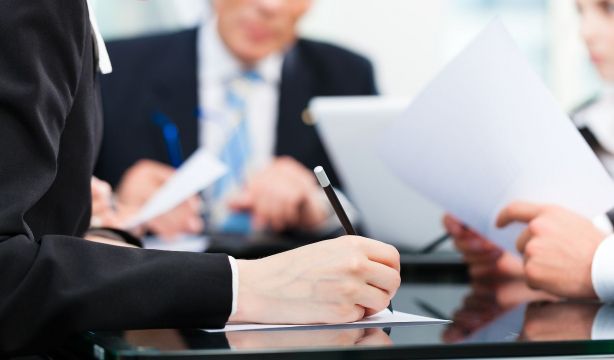 ¿Cuánto cuesta hacer la escritura de una vivienda en España?