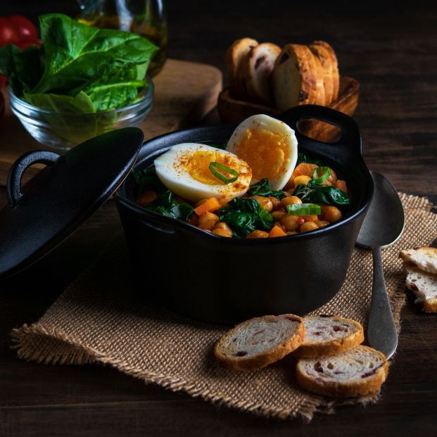 Bacalao potaje de vigilia en Semana Santa (bigstock) Bacalao potaje de vigilia en Semana Santa (bigstock)