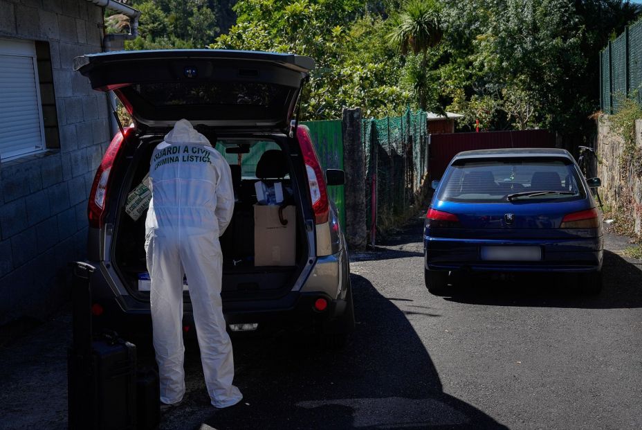 EuropaPress 6880835 agente criminalistica guardia civil sale lugar donde ocurrido suceso 29