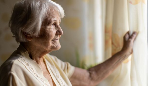 El maltrato a las personas mayores y el edadismo: "Un problema social invisible"