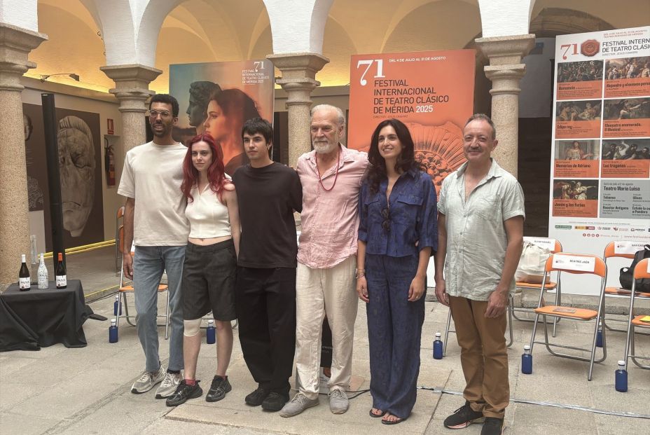 Lluís Homar se convierte en Adriano en el Festival de Mérida: "Todos somos Trump también" Lluís Homar se convierte en Adriano en el Festival de Mérida: "Todos somos Trump también"