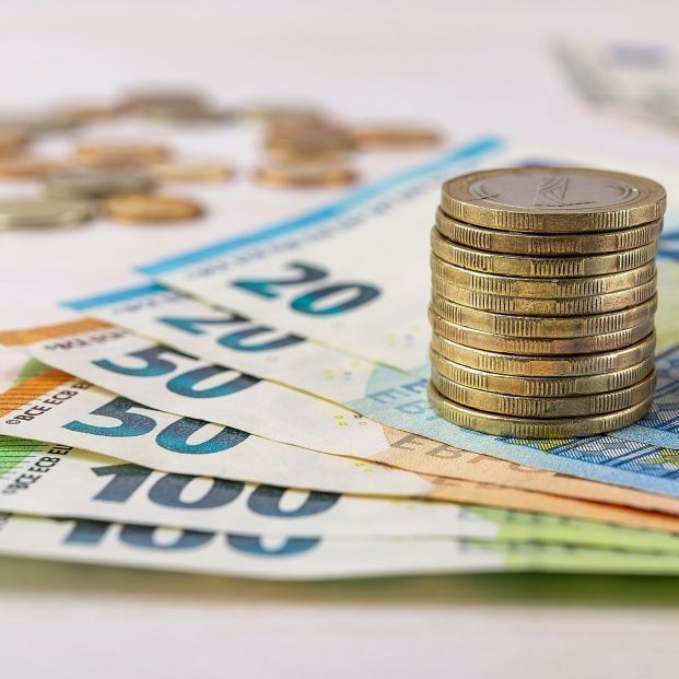 bigstock dinero pagas bajas jubilados bigstock dinero pagas bajas jubilados