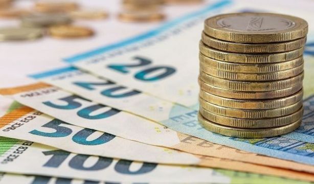 bigstock dinero pagasjubilados