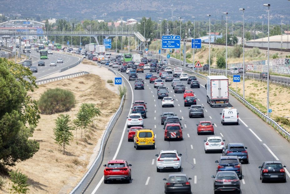 EuropaPress 6885781 varios vehiculos a6 agosto 2025 madrid espana direccion general trafico dgt EuropaPress 6885781 varios vehiculos a6 agosto 2025 madrid espana direccion general trafico dgt