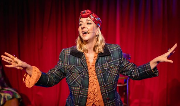 'Gema', una sesión de "espiritualismo musical" en el Teatro Lara de Madrid