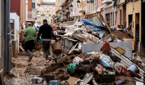 El duro testimonio de la hija de un usuario de teleasistencia víctima de la DANA: "La última vez que hablé con él el agua le llegaba a las rodillas"