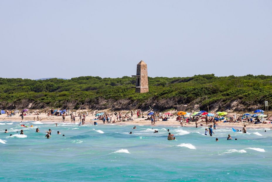 bigstock. Playa de la Alcudia, Mallorca bigstock. Playa de la Alcudia, Mallorca