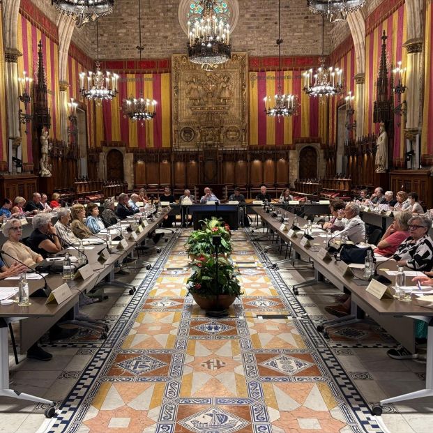 Barcelona avanza en su compromiso de "ciudad amigable" con las personas mayores hasta 2035