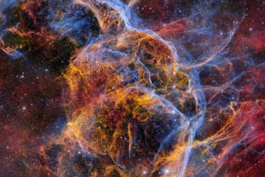 Descubren gracias a la IA una nueva clase de supernova
