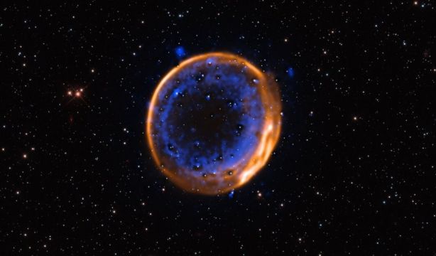 Descubren gracias a la IA una nueva clase de supernova