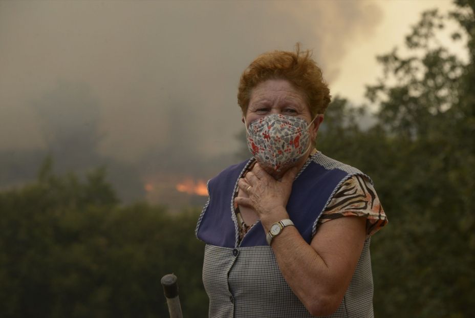 Última hora de los incendios en España: los grandes focos continúan activos y sin control Última hora de los incendios en España: los grandes focos continúan activos y sin control