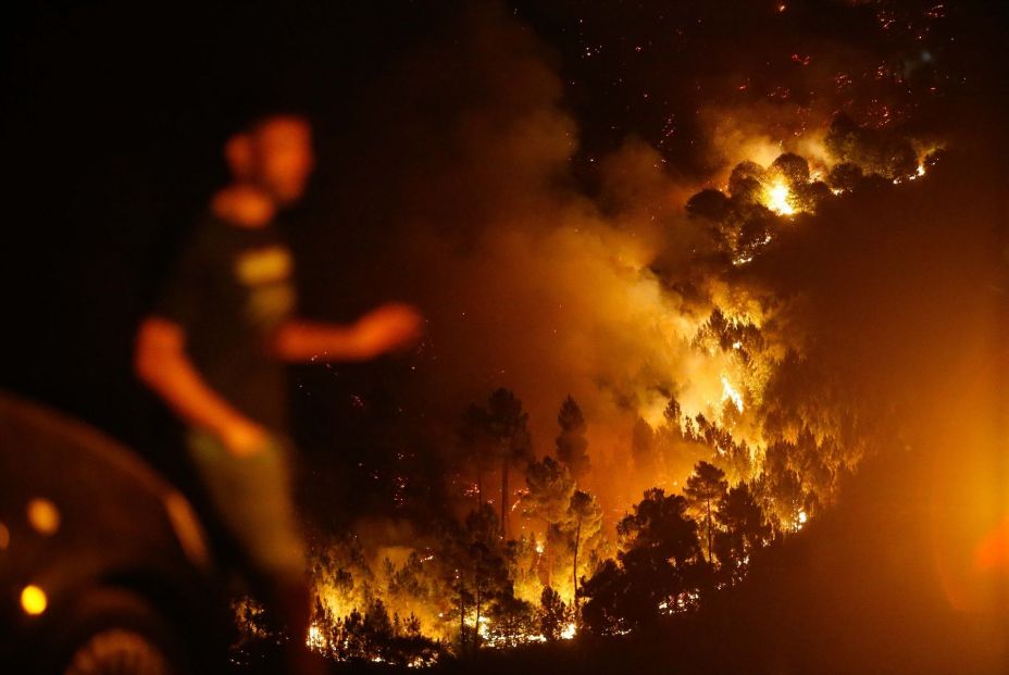 Casi 400.000 hectáreas han ardido en España en 2025, la mayoría en el último mes Casi 400.000 hectáreas han ardido en España en 2025, la mayoría en el último mes