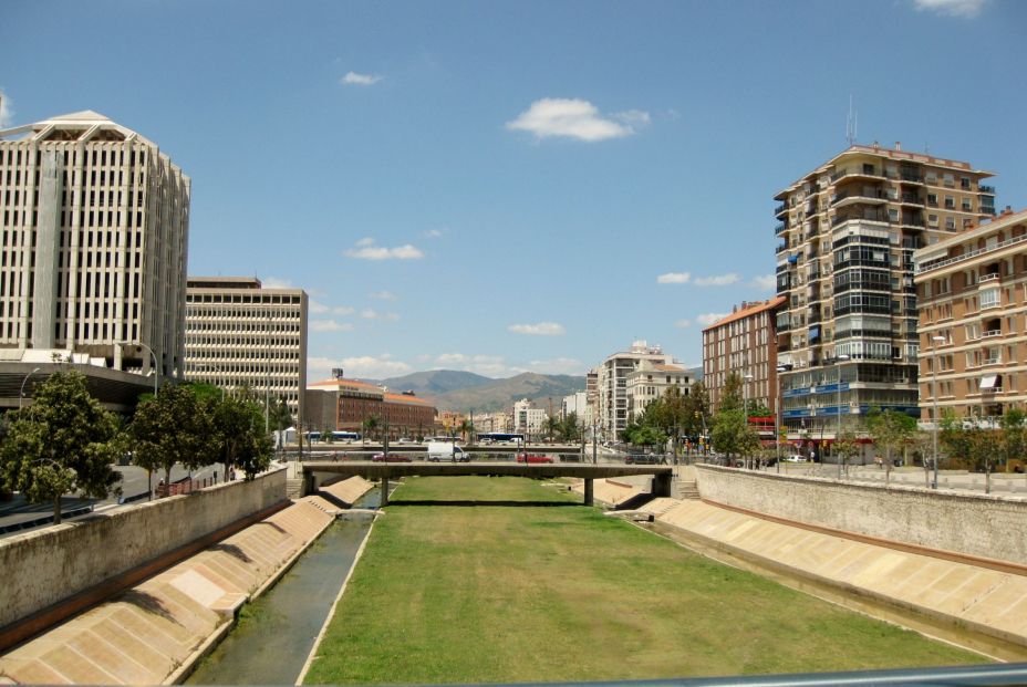 Málaga apuesta por un gran corredor verde en el cauce del río Guadalmedina