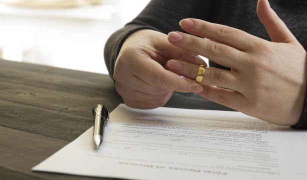 La pensión de viudedad requisitos, cuantía y errores que pueden hacer perderla