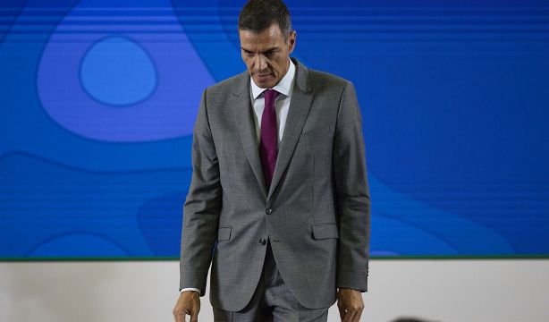 Sánchez achaca la ola de incendios a "una política de prevención claramente insuficiente"