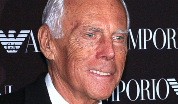 Armani indicó en su testamento que la firma homónima debe venderse a LVMH, L'Oréal o EssilorLuxotica