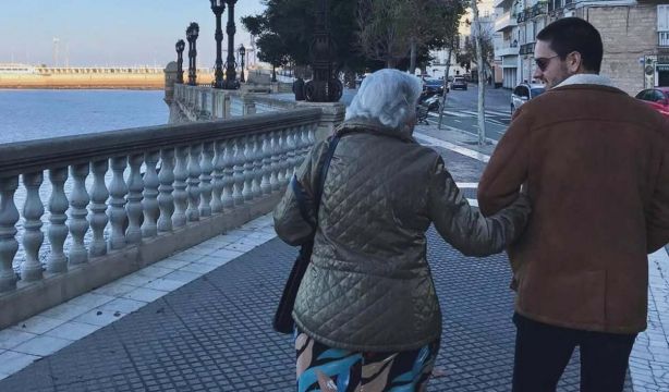 'La tía Marí', un homenaje a toda una generación de mujeres mayores cuidadoras
